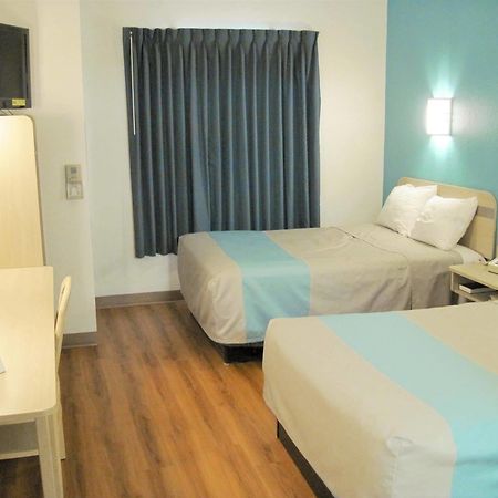 Motel 6-Avoca, Ia Εξωτερικό φωτογραφία