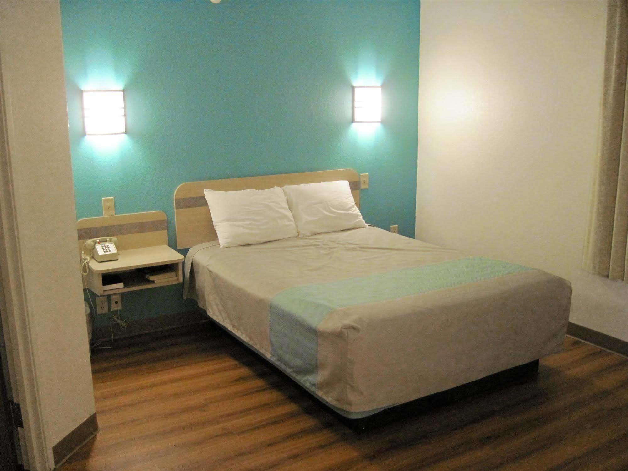 Motel 6-Avoca, Ia Εξωτερικό φωτογραφία